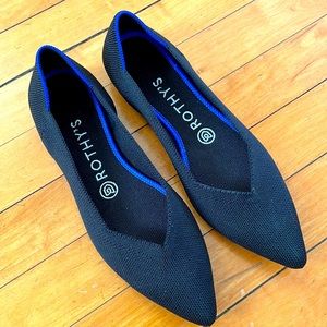 Rothy’s The Point black flats EUC